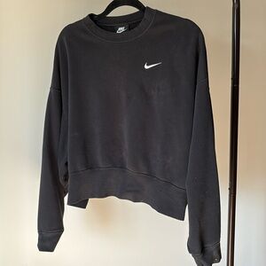 Women’s Oversized Size S Nike Crewneck
